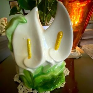 Vintage Inarco Planter w/ White Anthurium Pattern